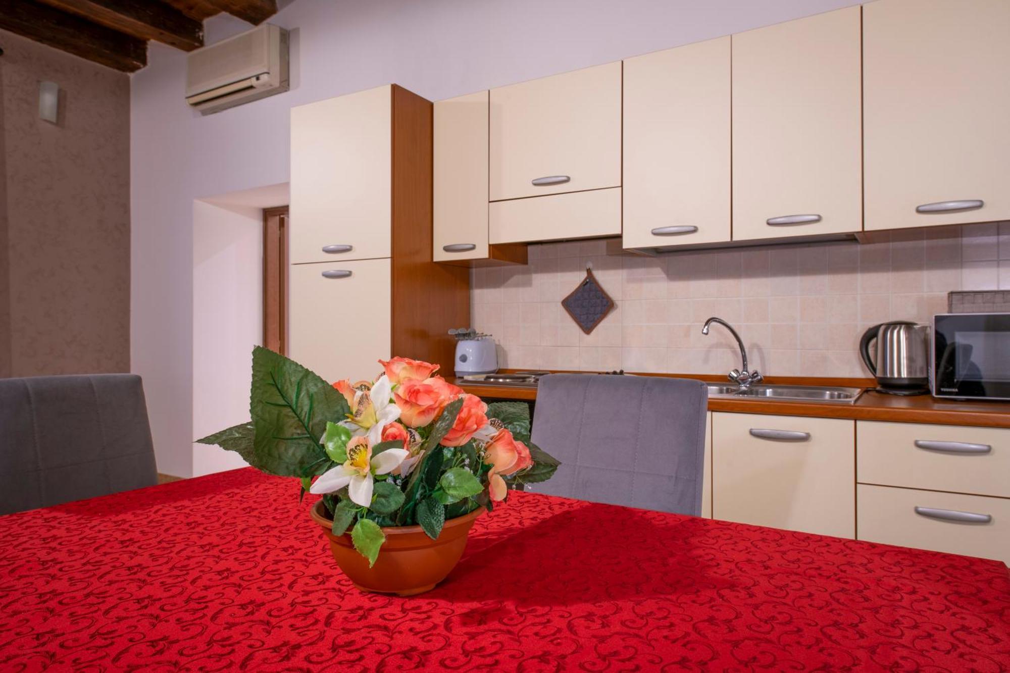 Palace Home Mazzini Verona Center 1 Экстерьер фото